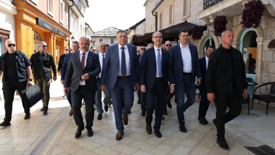 Dodik i Macut