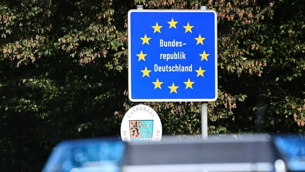 Eu