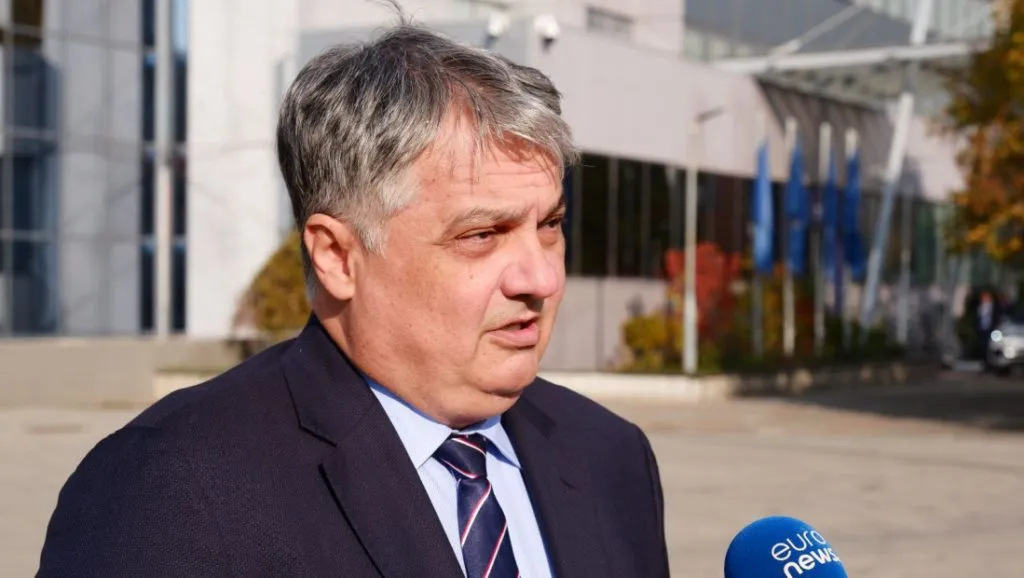 Lučić: Iracionalni i opasni napadi prištinskih vlasti na Telekom Srbija