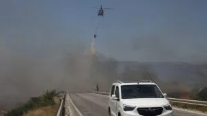 Turska, zemlja meteoroloških paradoksa: U Izmiru 40 stepeni i požari, u oblasti Rize pada sneg