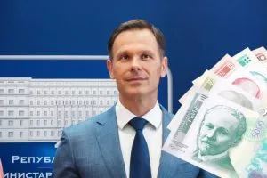 Mali saopštio lepe vesti: Minimalac raste, plate preko 1.000 evra - Srbija ide napred uprkos blokadama