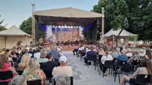 Festival „Crvena ruža“ okupio veliki broj posetilaca