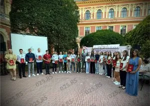 Đaci generacije na prijemu kod gradonačelnika